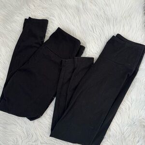 A pair of Women’s No Boundaries Leggings Size Small & XS